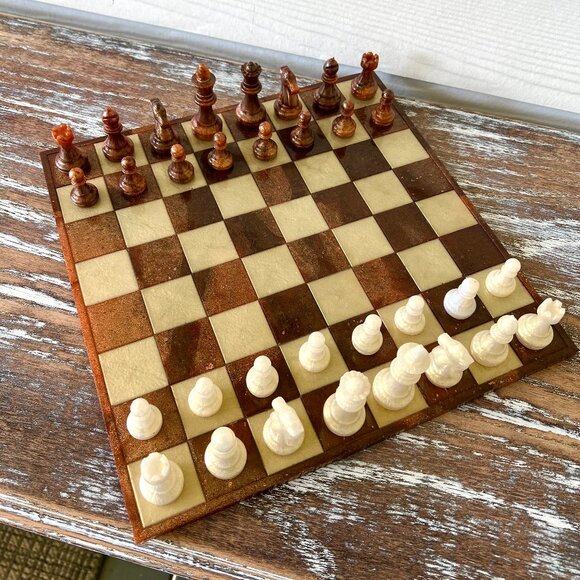 Marbled Copper-Bronze and Pearl Cream Chess Board Game with Velvet Bag 32 pieces - Picture 1 of 9